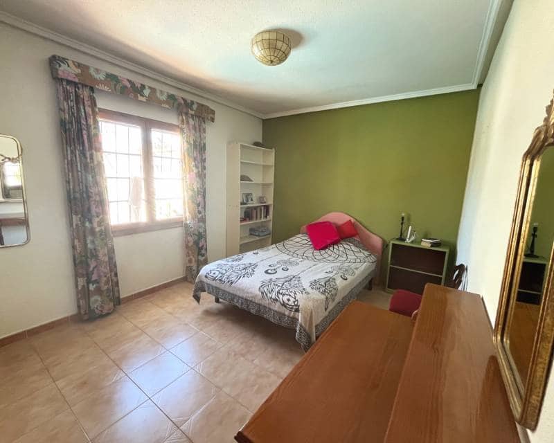 4 soverom Villa til salgs i Ciudad Quesada med svømmebasseng garasje - € 385 000 (Ref: 9861042)