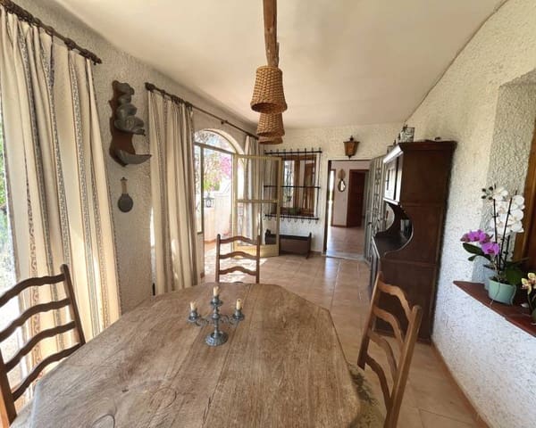 4 bedroom Villa for sale in Ciudad Quesada, Rojales with pool garage - € 385,000 (Ref: 9861042)