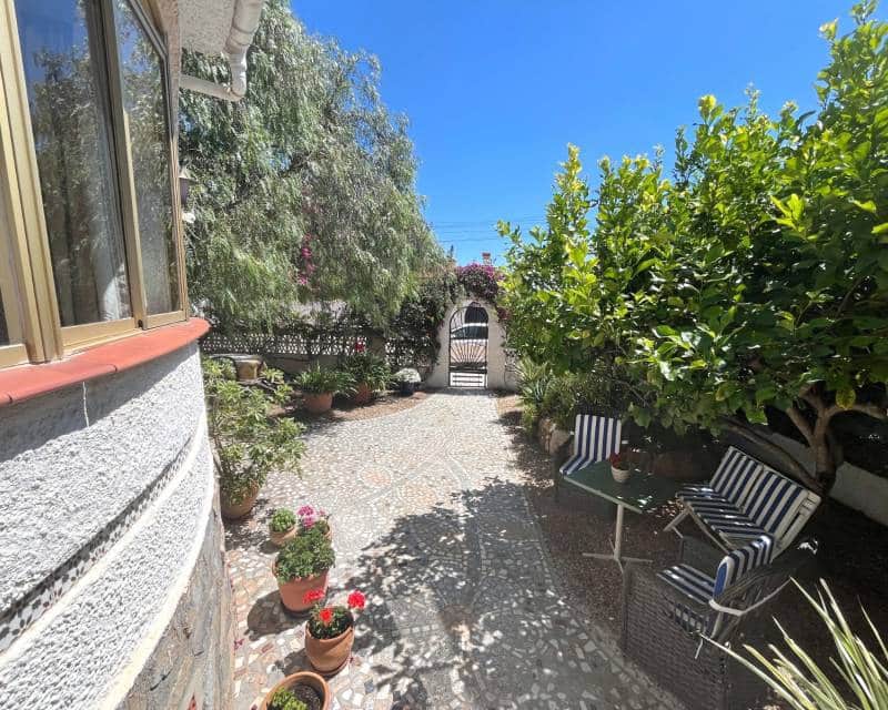 4 soverom Villa til salgs i Ciudad Quesada med svømmebasseng garasje - € 385 000 (Ref: 9861042)