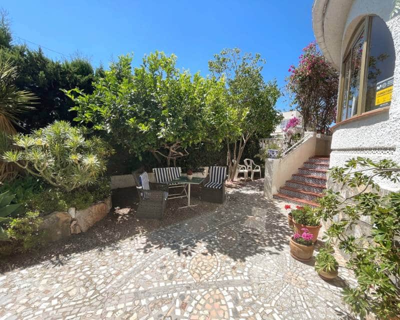 4 soverom Villa til salgs i Ciudad Quesada med svømmebasseng garasje - € 385 000 (Ref: 9861042)