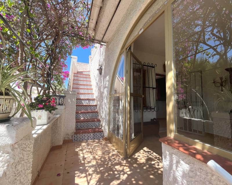 4 soverom Villa til salgs i Ciudad Quesada med svømmebasseng garasje - € 385 000 (Ref: 9861042)