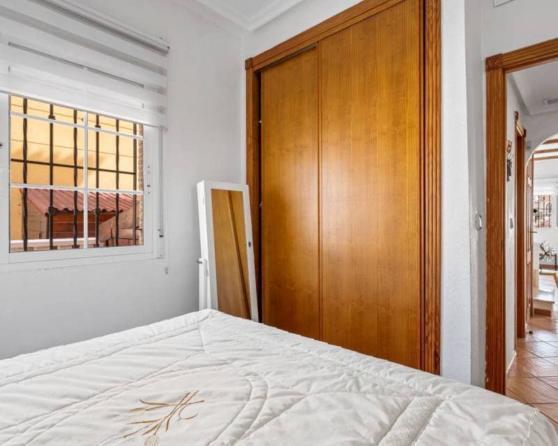 3 chambre Villa/Maison à vendre à Lo Crispin avec piscine garage - 295 000 € (Ref: 9879838)
