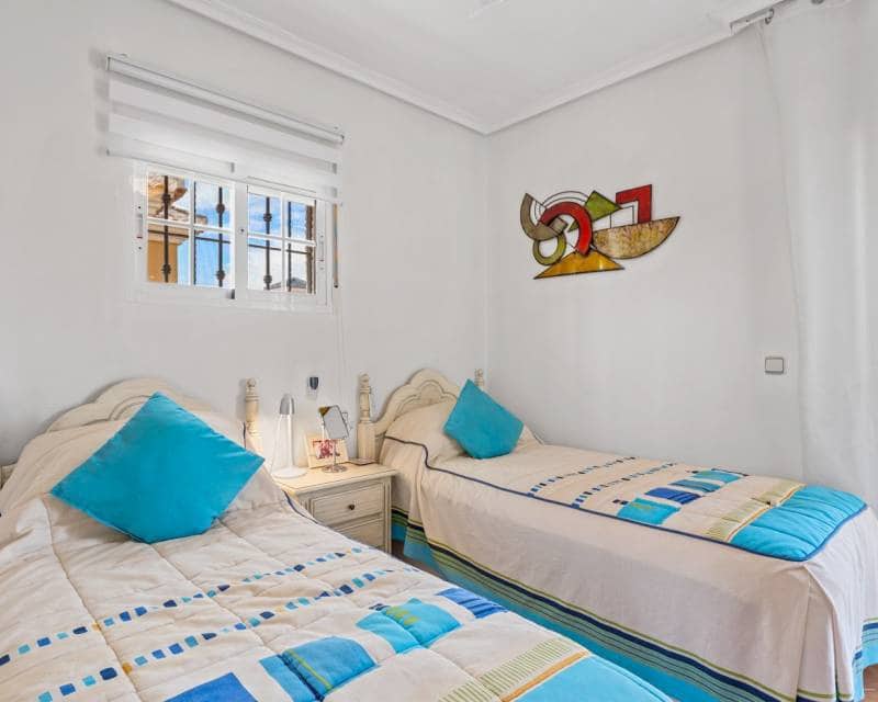 3 chambre Villa/Maison à vendre à Lo Crispin avec piscine garage - 295 000 € (Ref: 9879838)