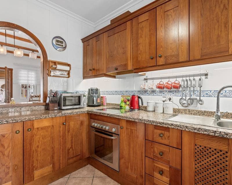 3 chambre Villa/Maison à vendre à Lo Crispin avec piscine garage - 295 000 € (Ref: 9879838)