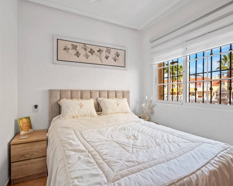 3 chambre Villa/Maison à vendre à Lo Crispin avec piscine garage - 295 000 € (Ref: 9879838)