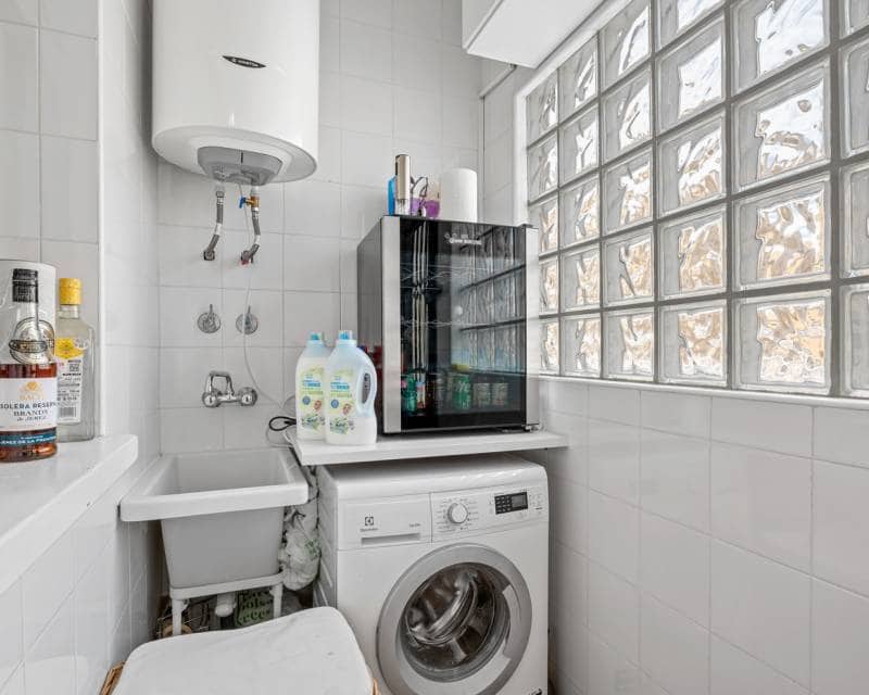 3 chambre Villa/Maison à vendre à Lo Crispin avec piscine garage - 295 000 € (Ref: 9879838)