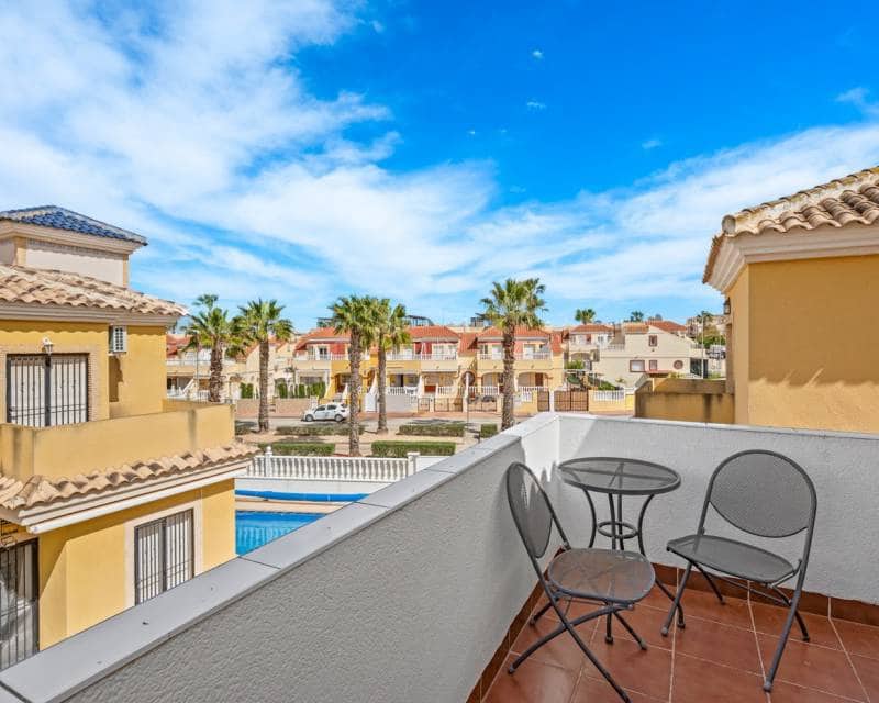 3 chambre Villa/Maison à vendre à Lo Crispin avec piscine garage - 295 000 € (Ref: 9879838)