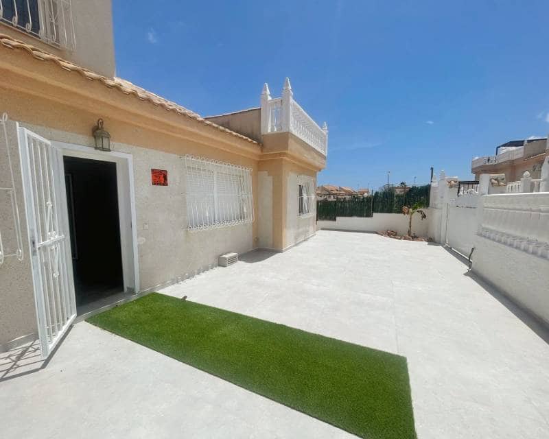 3 soverom Hus til salgs i Ciudad Quesada med svømmebasseng - € 249 000 (Ref: 9897325)