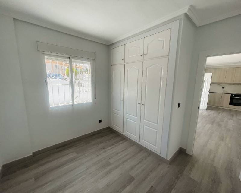 3 soverom Hus til salgs i Ciudad Quesada med svømmebasseng - € 249 000 (Ref: 9897325)