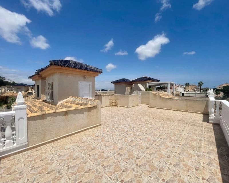 3 soverom Hus til salgs i Ciudad Quesada med svømmebasseng - € 249 000 (Ref: 9897325)