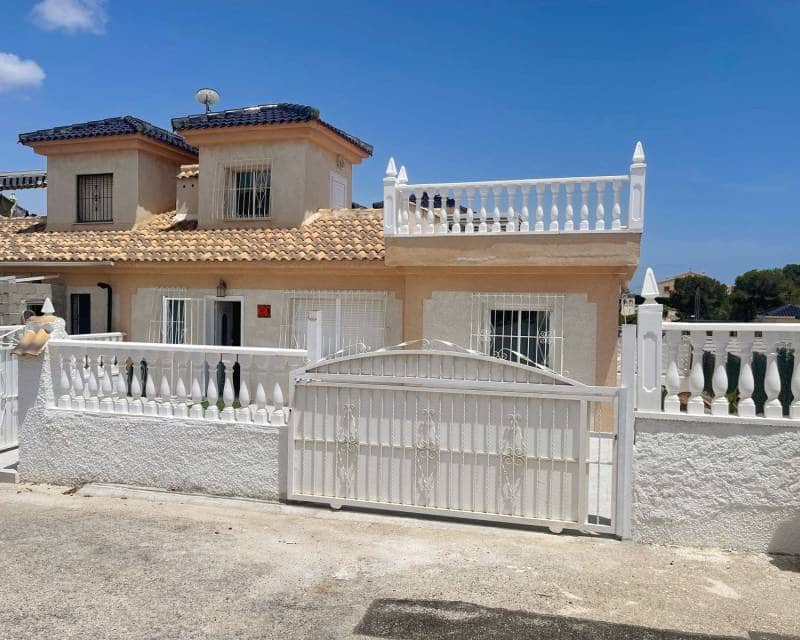 3 soverom Hus til salgs i Ciudad Quesada med svømmebasseng - € 249 000 (Ref: 9897325)
