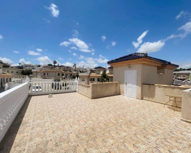 3 soverom Hus til salgs i Ciudad Quesada med svømmebasseng - € 249 000 (Ref: 9897325)