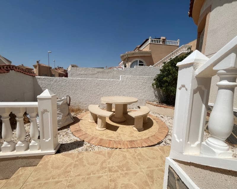 2 Zimmer Villa zu verkaufen in Ciudad Quesada mit Pool Garage - 285.000 € (Ref: 9938600)