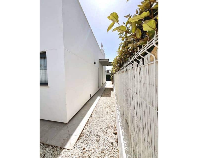 2 bedroom Villa for sale in Pueblo Bravo with pool - € 369,000 (Ref: 9958334)