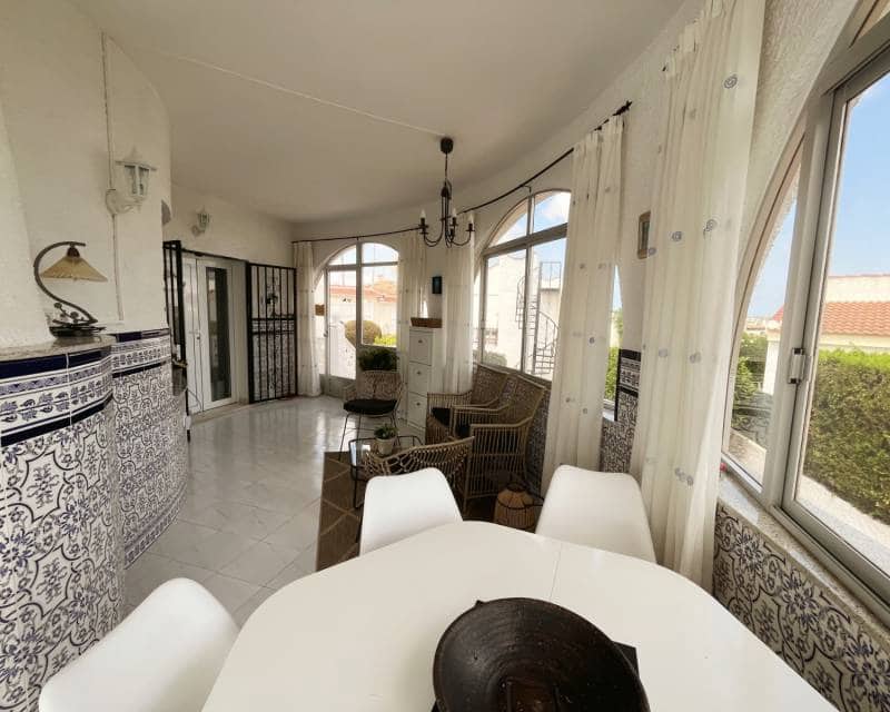 4 bedroom Villa for sale in Ciudad Quesada with pool garage - € 625,000 (Ref: 9958472)
