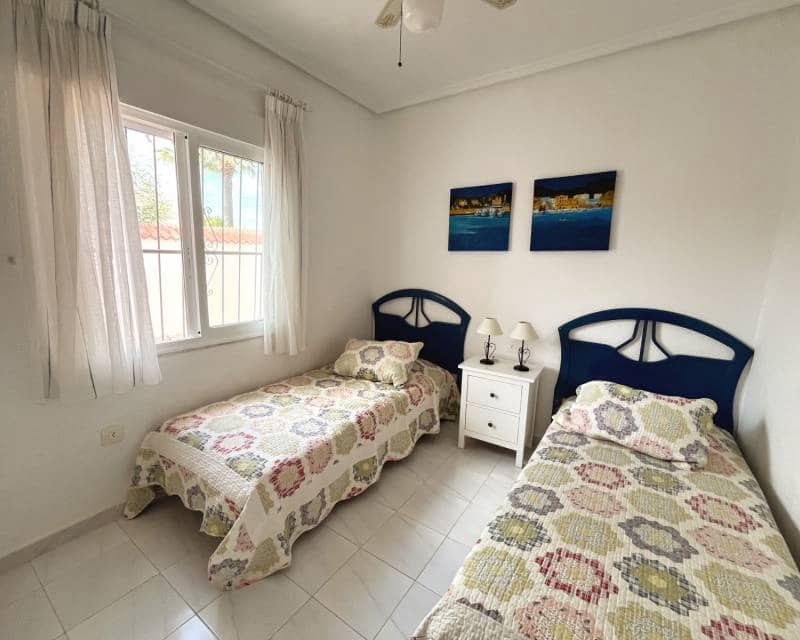 4 bedroom Villa for sale in Ciudad Quesada with pool garage - € 625,000 (Ref: 9958472)