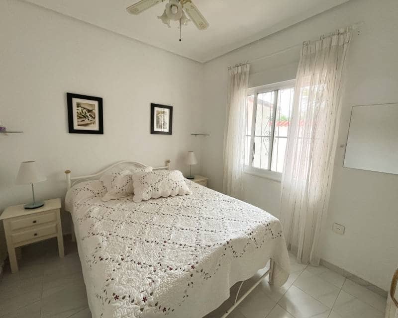 4 bedroom Villa for sale in Ciudad Quesada with pool garage - € 625,000 (Ref: 9958472)