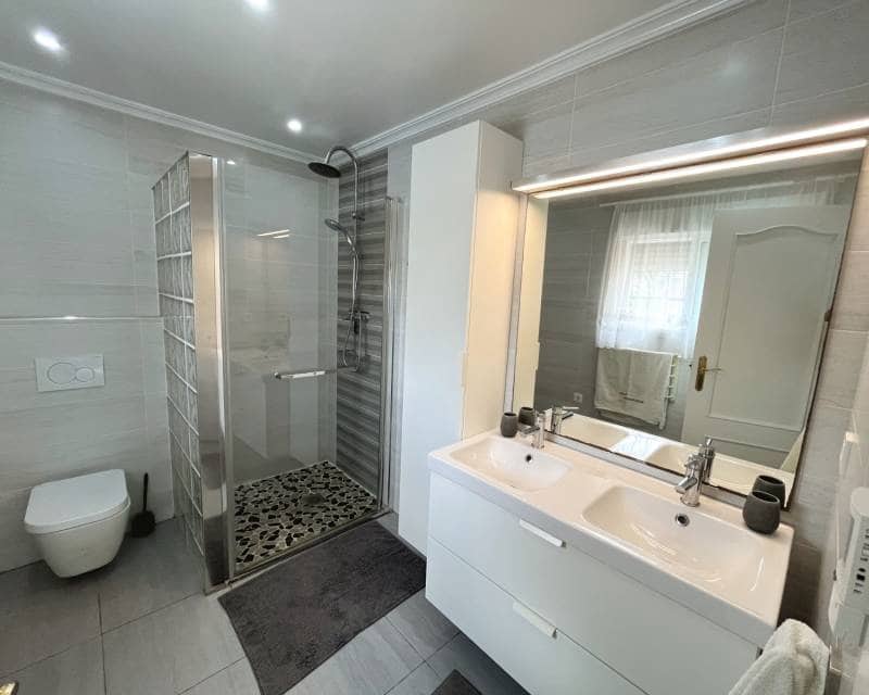 4 bedroom Villa for sale in Ciudad Quesada with pool garage - € 625,000 (Ref: 9958472)