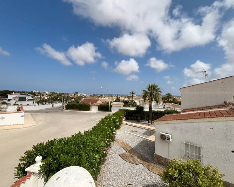 4 bedroom Villa for sale in Ciudad Quesada with pool garage - € 625,000 (Ref: 9958472)