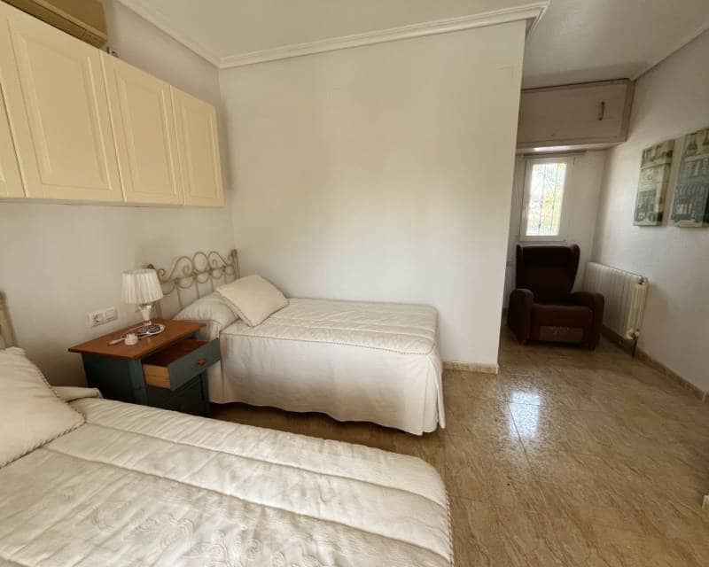 4 Zimmer Villa zu verkaufen in Ciudad Quesada mit Pool Garage - 585.000 € (Ref: 9960203)