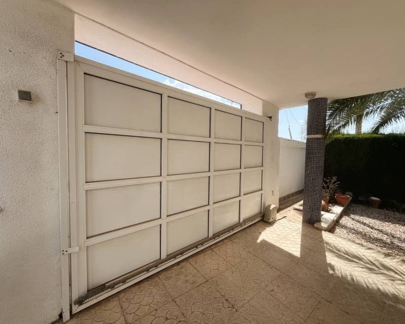 4 Zimmer Villa zu verkaufen in Ciudad Quesada mit Pool Garage - 585.000 € (Ref: 9960203)