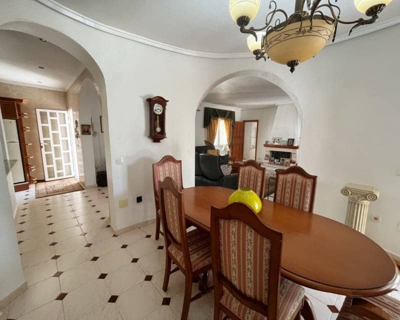 4 Zimmer Villa zu verkaufen in Ciudad Quesada mit Pool Garage - 585.000 € (Ref: 9960203)