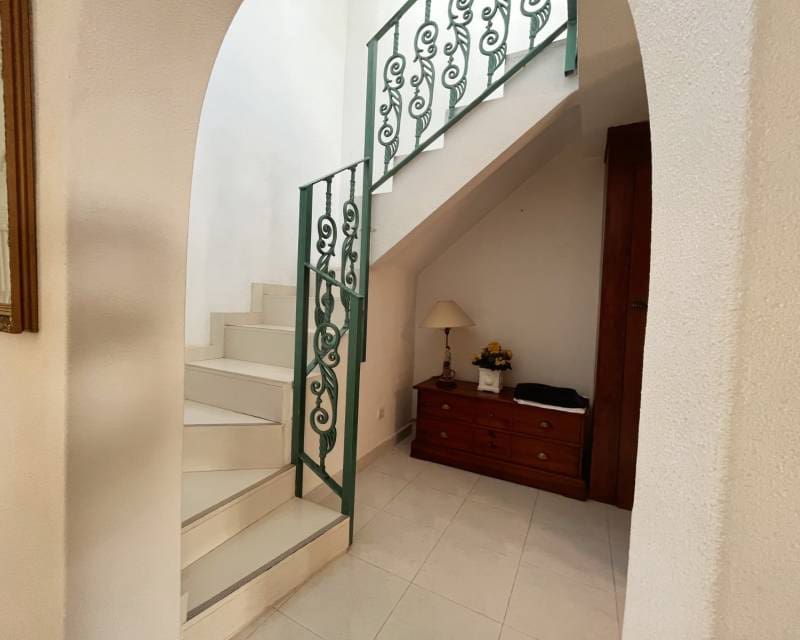 4 Zimmer Villa zu verkaufen in Ciudad Quesada mit Pool Garage - 585.000 € (Ref: 9960203)