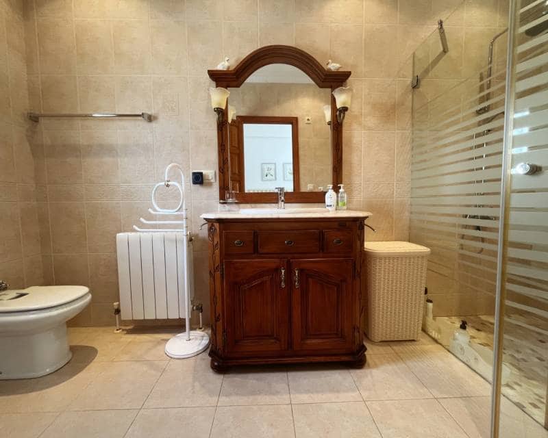 4 Zimmer Villa zu verkaufen in Ciudad Quesada mit Pool Garage - 585.000 € (Ref: 9960203)
