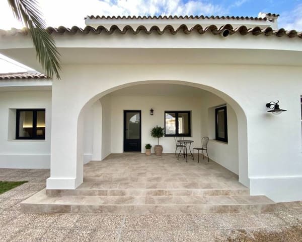 4 slaapkamer Villa te koop in Cabo Roig, Orihuela met zwembad garage - € 1.700.000 (Ref: 9961033)