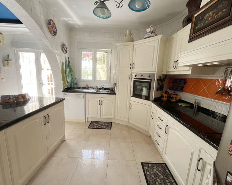 Chalet de 6 habitaciones en Ciudad Quesada en venta con piscina garaje - 685.000 € (Ref: 9961247)