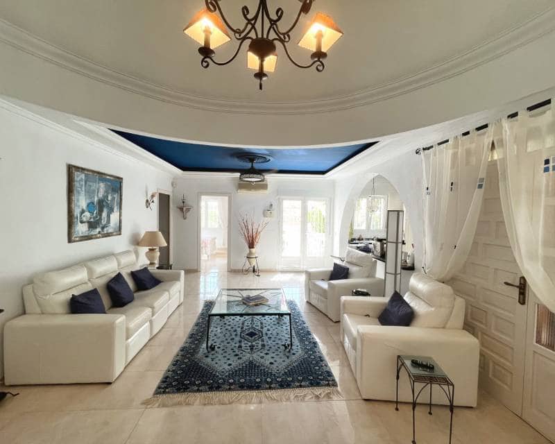 Chalet de 6 habitaciones en Ciudad Quesada en venta con piscina garaje - 685.000 € (Ref: 9961247)