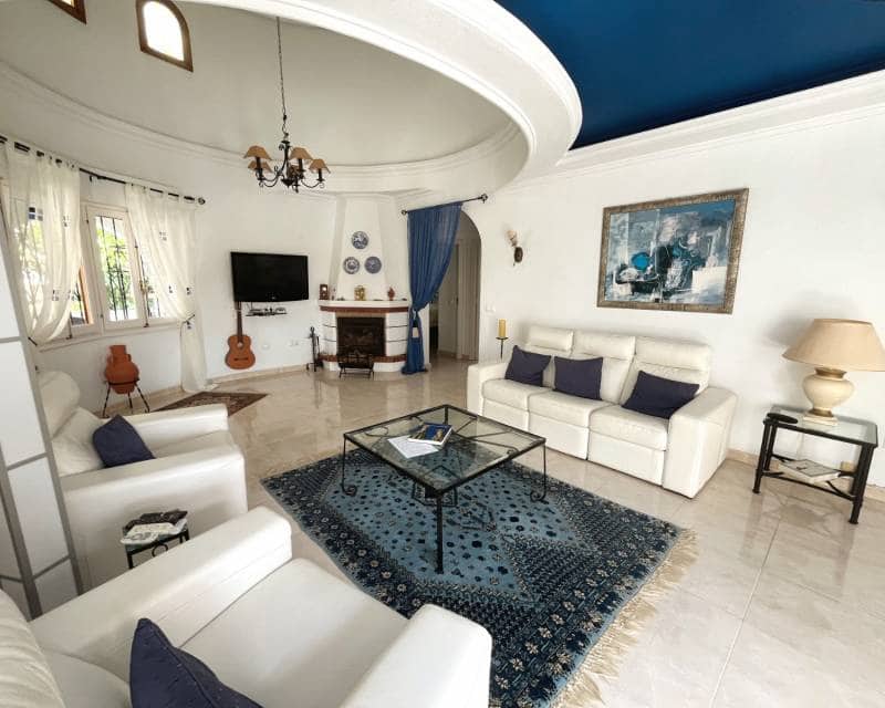 Chalet de 6 habitaciones en Ciudad Quesada en venta con piscina garaje - 685.000 € (Ref: 9961247)