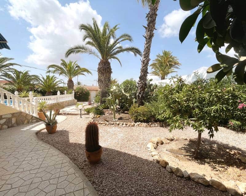 Chalet de 6 habitaciones en Ciudad Quesada en venta con piscina garaje - 685.000 € (Ref: 9961247)