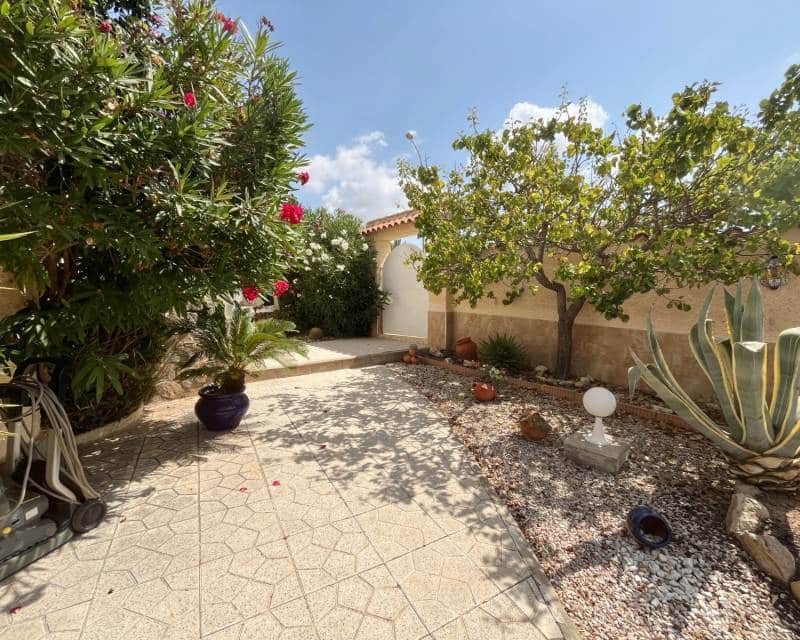 Chalet de 6 habitaciones en Ciudad Quesada en venta con piscina garaje - 685.000 € (Ref: 9961247)