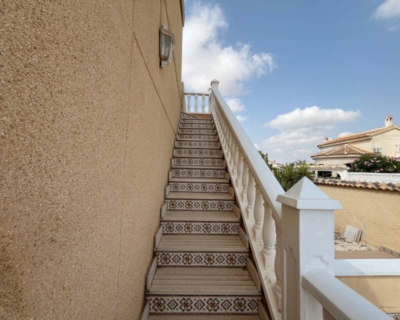 2 chambre Villa/Maison à vendre à Ciudad Quesada avec piscine garage - 249 000 € (Ref: 9983961)