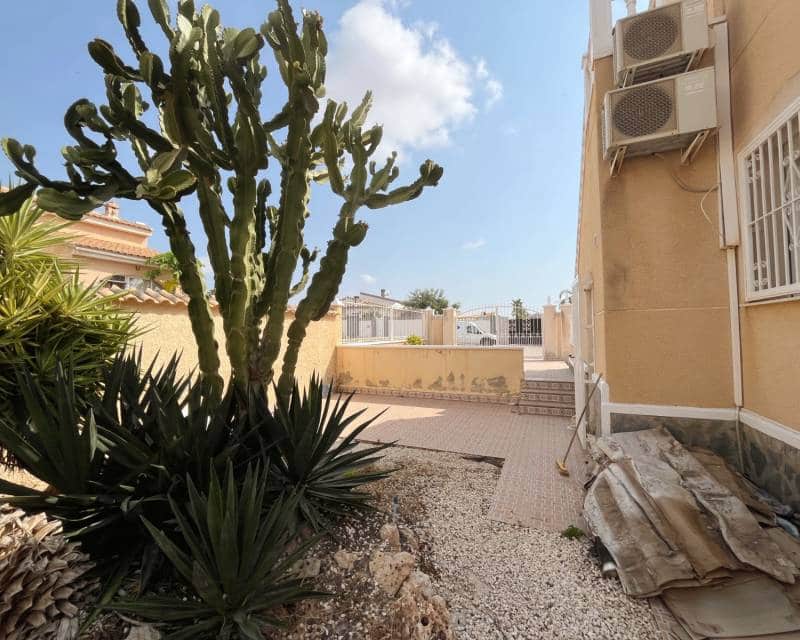 2 chambre Villa/Maison à vendre à Ciudad Quesada avec piscine garage - 249 000 € (Ref: 9983961)