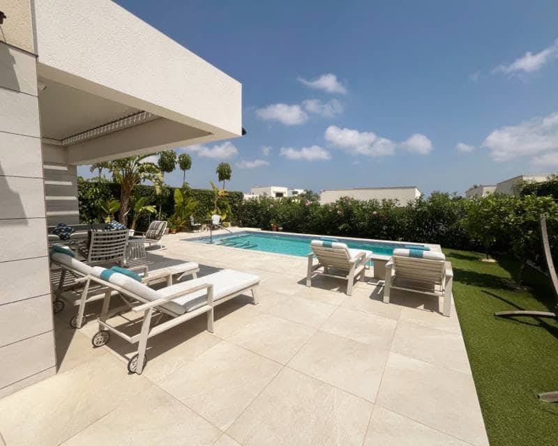 4 chambre Villa/Maison à vendre à Los Montesinos avec piscine - 595 000 € (Ref: 9983962)