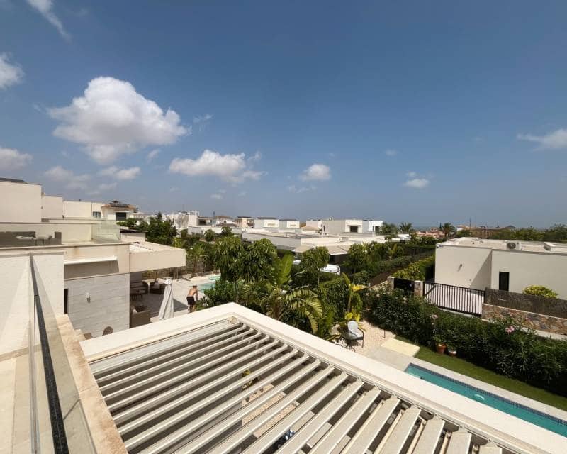 4 chambre Villa/Maison à vendre à Los Montesinos avec piscine - 595 000 € (Ref: 9983962)