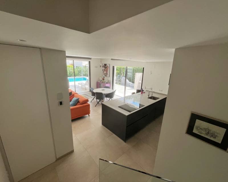4 chambre Villa/Maison à vendre à Los Montesinos avec piscine - 595 000 € (Ref: 9983962)