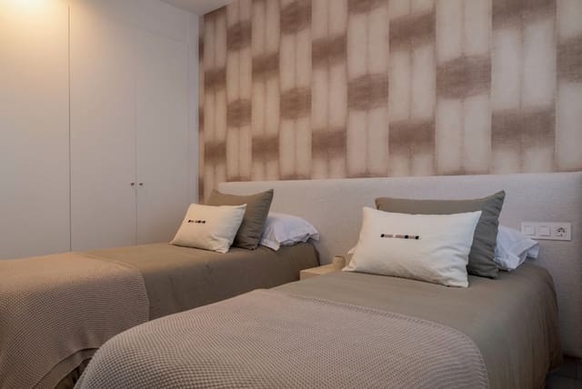 2 slaapkamer Appartement te koop in Marbella met zwembad garage - € 575.000 (Ref: 10070987)