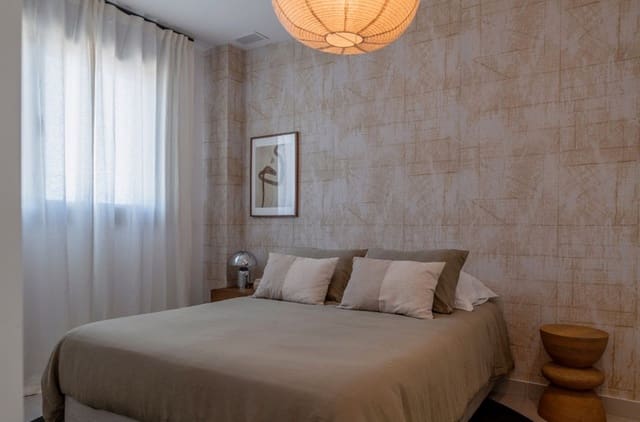 2 slaapkamer Appartement te koop in Marbella met zwembad garage - € 575.000 (Ref: 10070987)