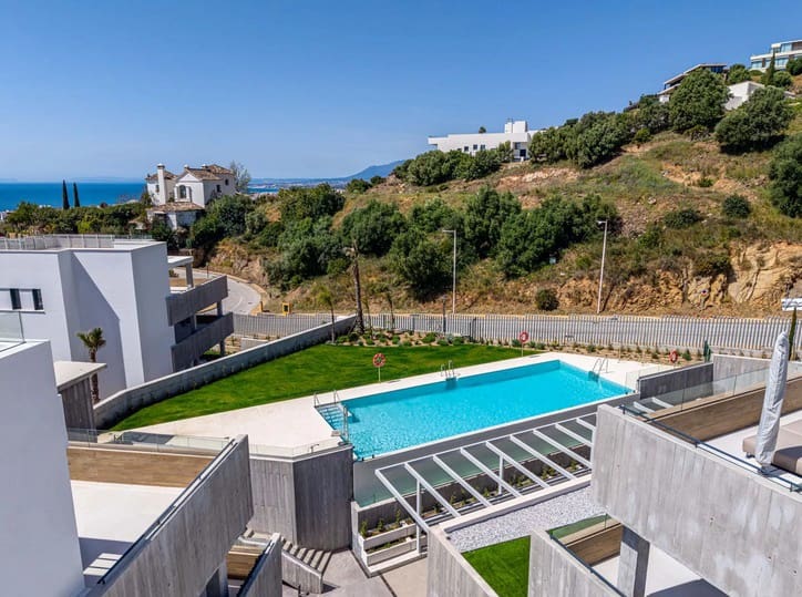 2 slaapkamer Appartement te koop in Marbella met zwembad garage - € 575.000 (Ref: 10070987)