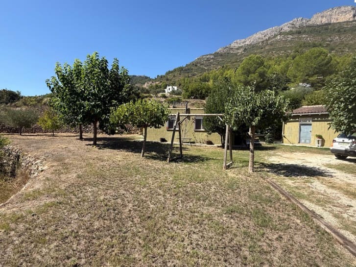 2 slaapkamer Finca/Landhuis te koop in Jalon / Xalo met garage - € 263.000 (Ref: 10090898)