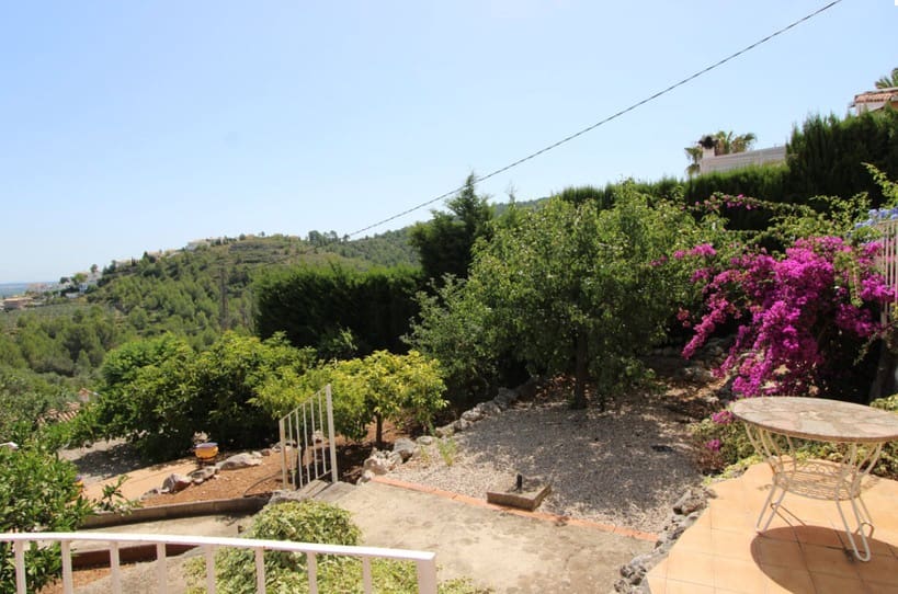 3 bedroom Villa for sale in Orba with garage - € 259,000 (Ref: 10111057)