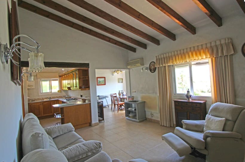 3 bedroom Villa for sale in Orba with garage - € 259,000 (Ref: 10111057)
