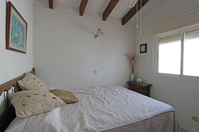 3 bedroom Villa for sale in Orba with garage - € 259,000 (Ref: 10111057)