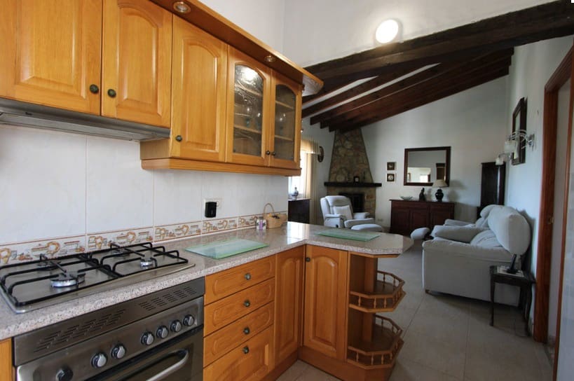 3 bedroom Villa for sale in Orba with garage - € 259,000 (Ref: 10111057)