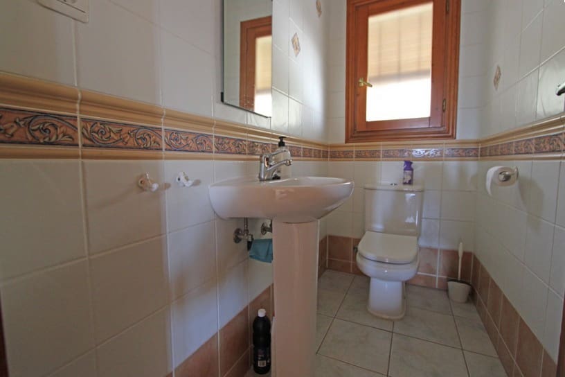 4 quarto Moradia para venda em Sanet i Negrals com piscina garagem - 450 000 € (Ref: 10120505)