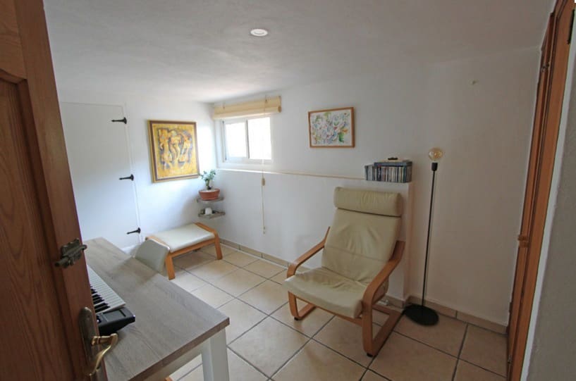 4 quarto Moradia para venda em Sanet i Negrals com piscina garagem - 450 000 € (Ref: 10120505)