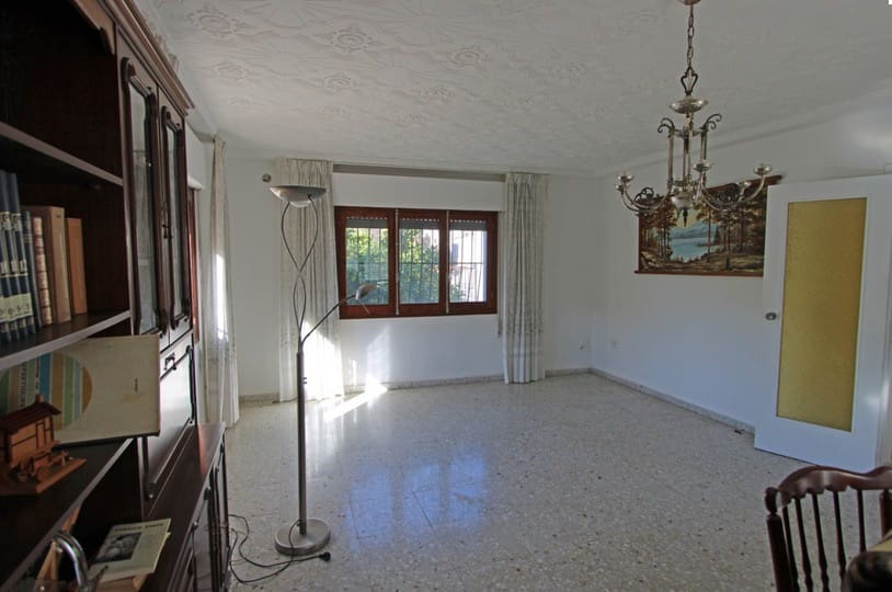 3 sypialnia Finka/Dom wiejski na sprzedaż w Miasto Alicante / Alacant z garażem - 370 000 € (Ref: 10120506)